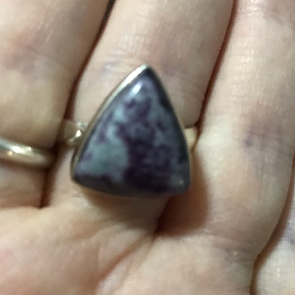 New Sterling Silver Purple Kammererite Triangle Ring Size 10 Crystal Kammerite - Picture 3 of 16